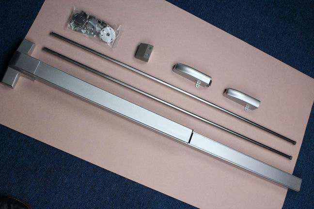 How to choose the panic exit device for fire door?