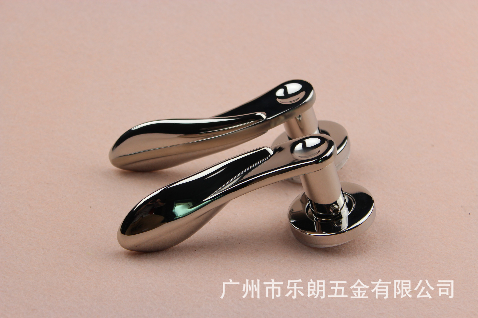 95视频在线观看网站95视频网RST-02 欧式门锁具不锈钢冲压把手